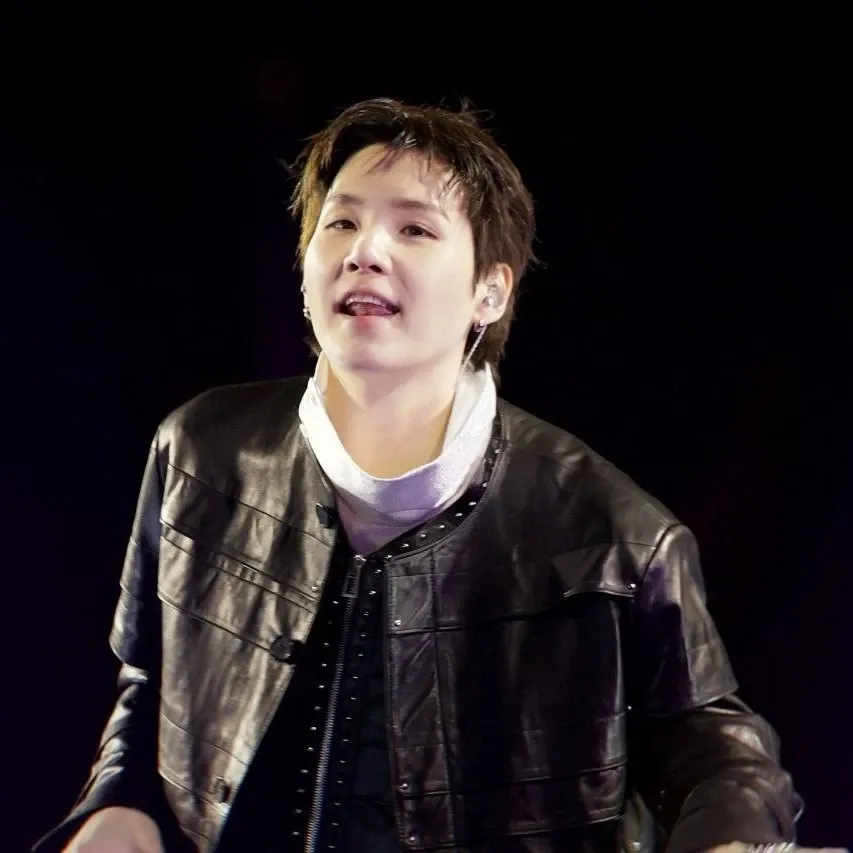 Behind-the-scenes cut of SUGA (BTS)