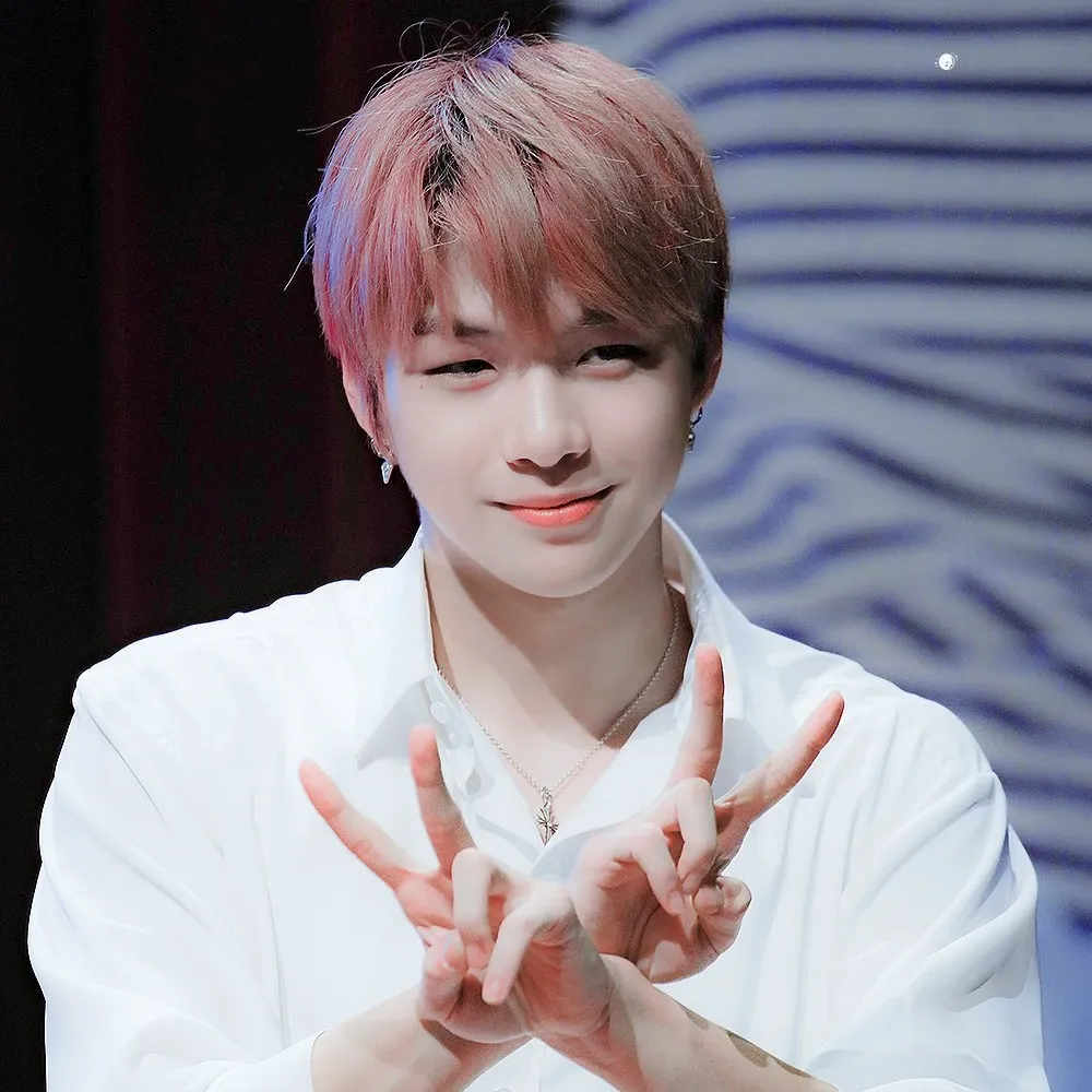 강다니엘 최근 활동샷