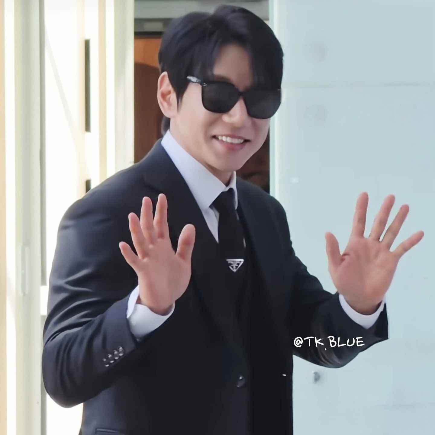 Latest photo of Hwang Chiyeol