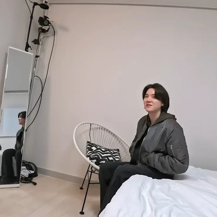 Latest photo of SUGA (BTS)