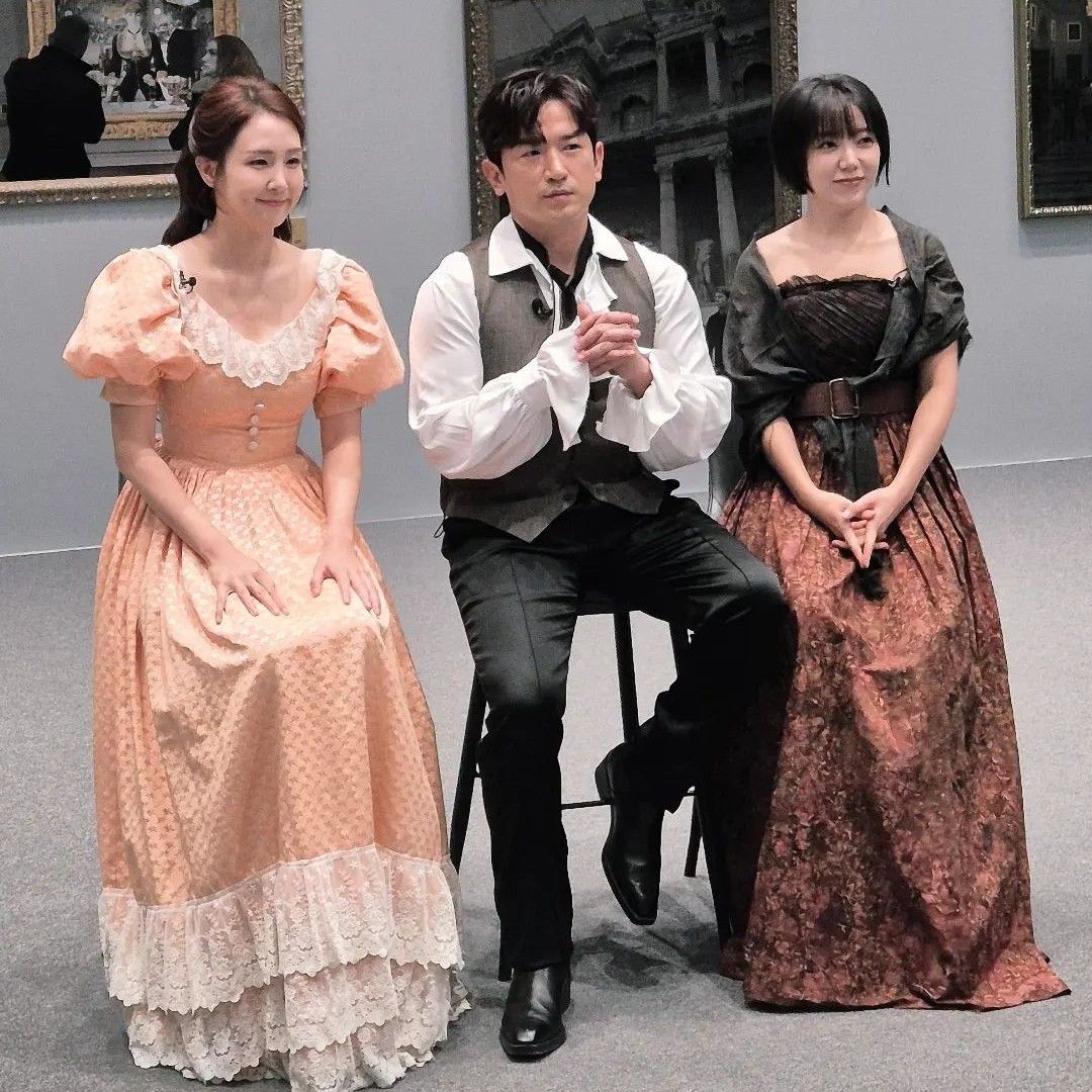 Behind-the-scenes cut of Lee Minwoo (SHINHWA)