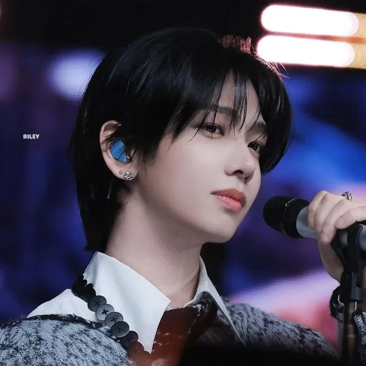 Recent activity shot of Myeong Jaehyun (BOYNEXTDOOR)