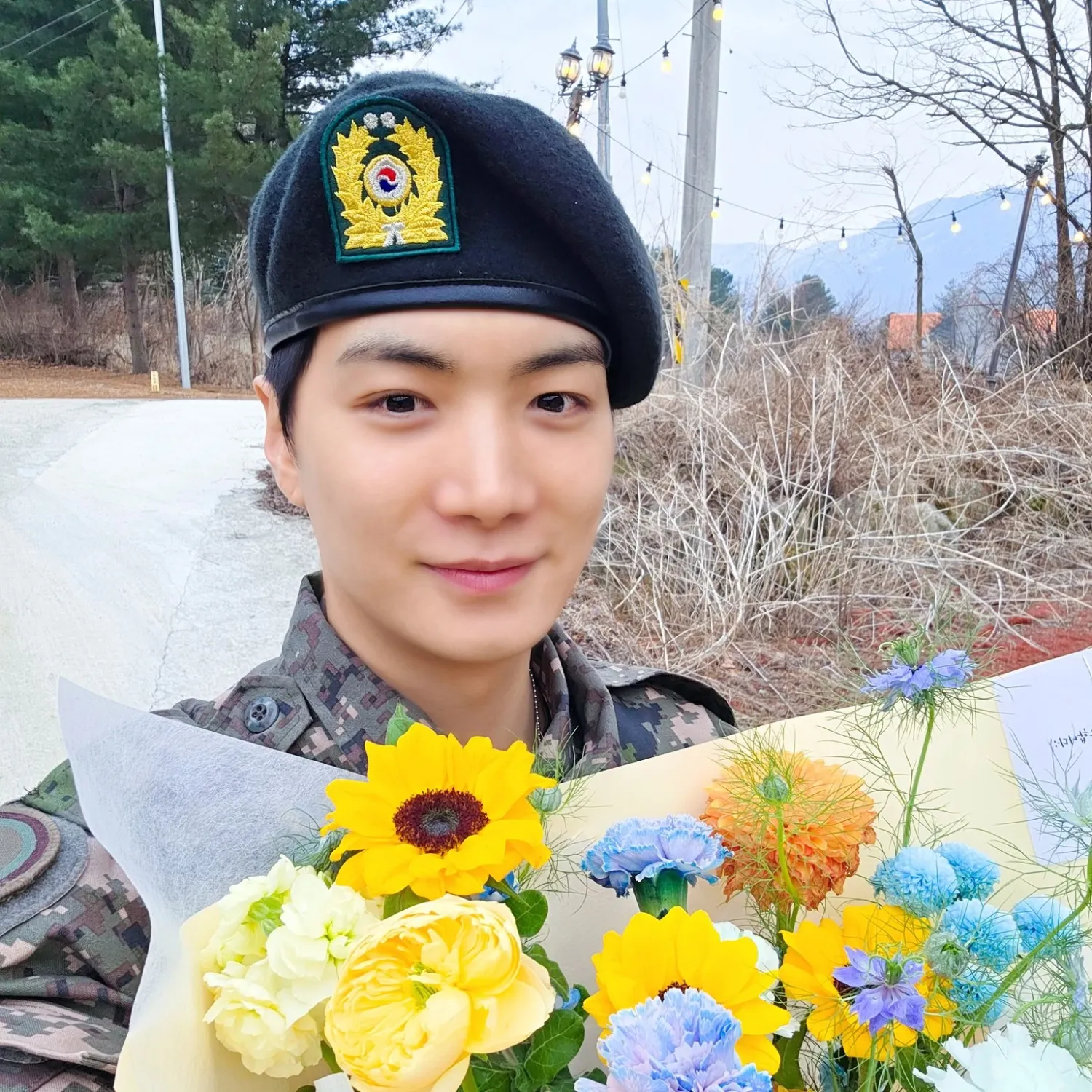 Behind-the-scenes cut of Kim Jonghyeon