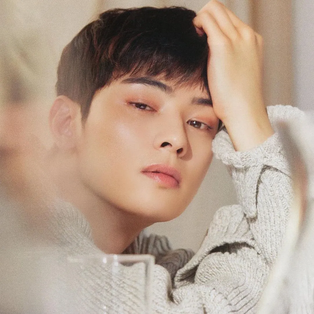 Recent activity shot of Eunwoo (ASTRO)