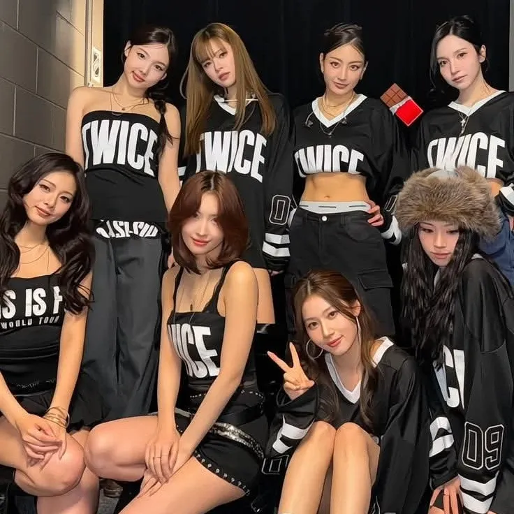 TWICE의 최신 사진