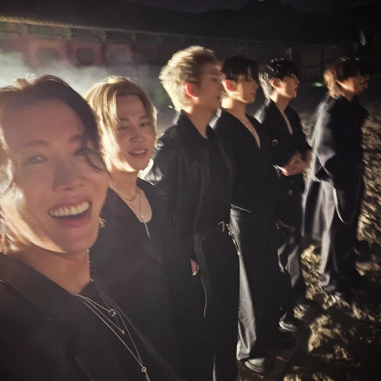 Momen yang diabadikan oleh penggemar BTS