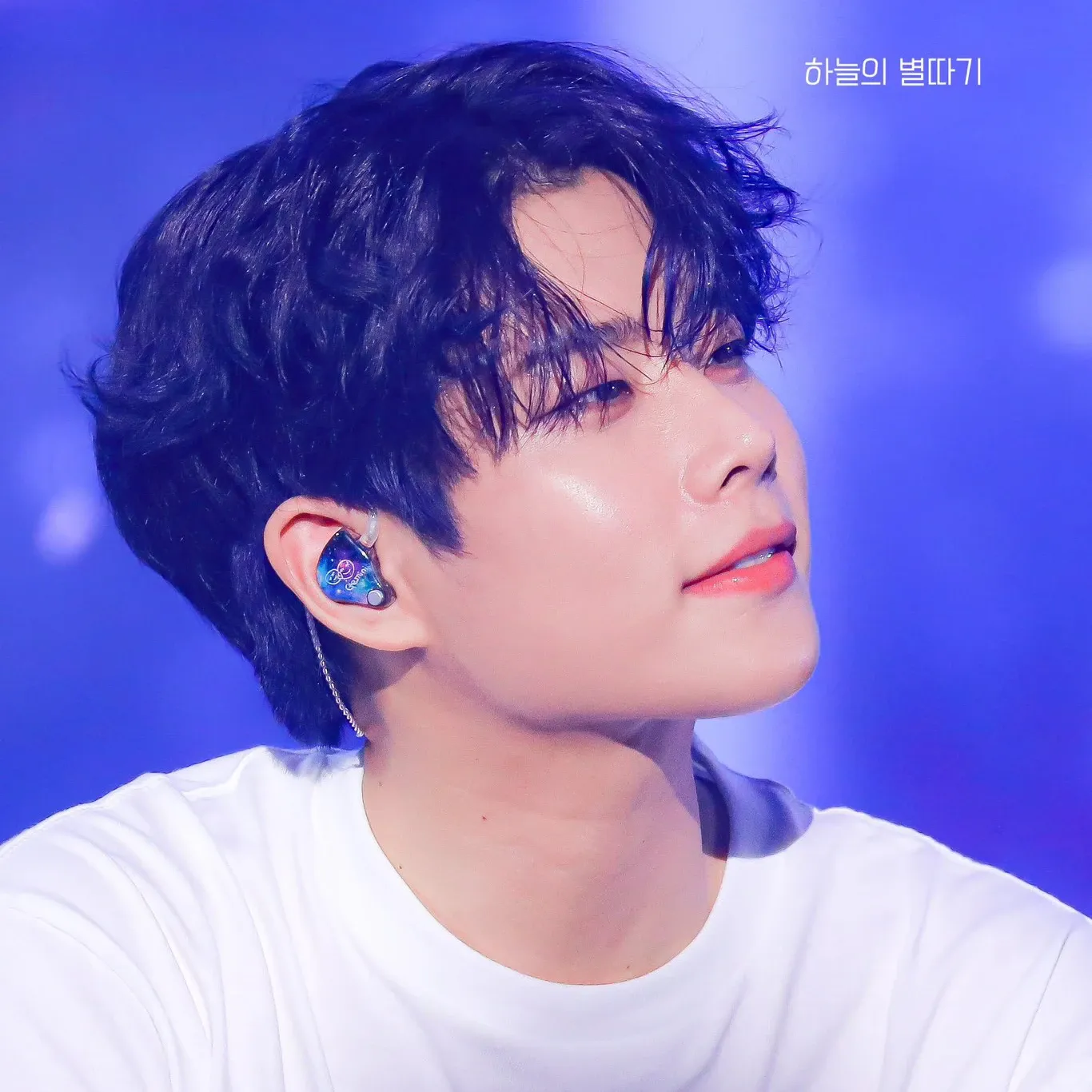 Behind-the-scenes cut of MJ (ASTRO)