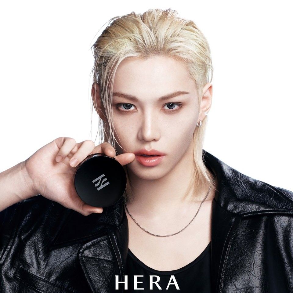 Latest photo of Felix (Stray Kids)