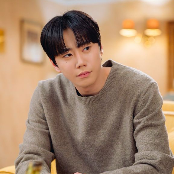 Latest photo of Lee Junyoung