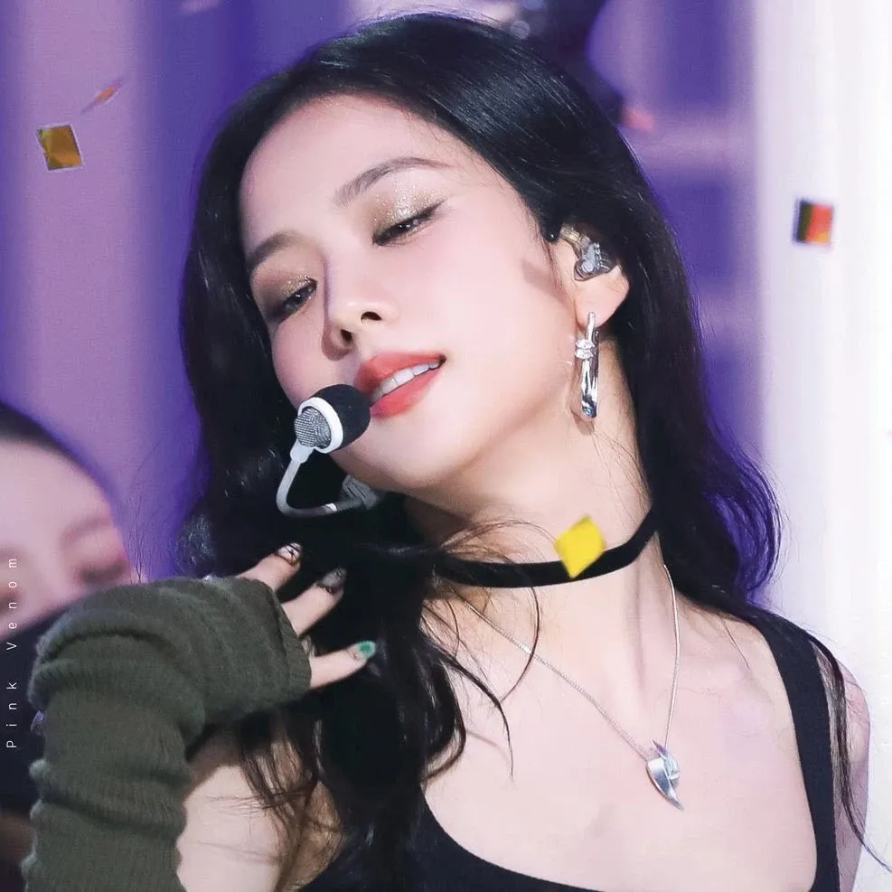 Foto terbaru Jisoo (BLACKPINK)