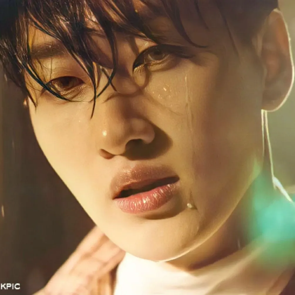 Behind-the-scenes cut of Eunhyuk (Super Junior)