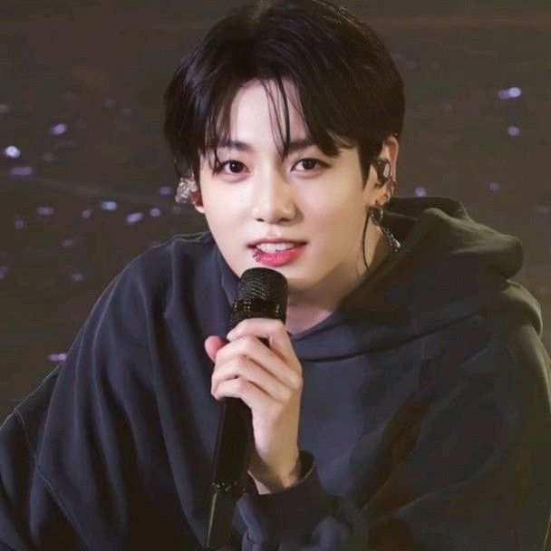 Latest photo of Jungkook (BTS)
