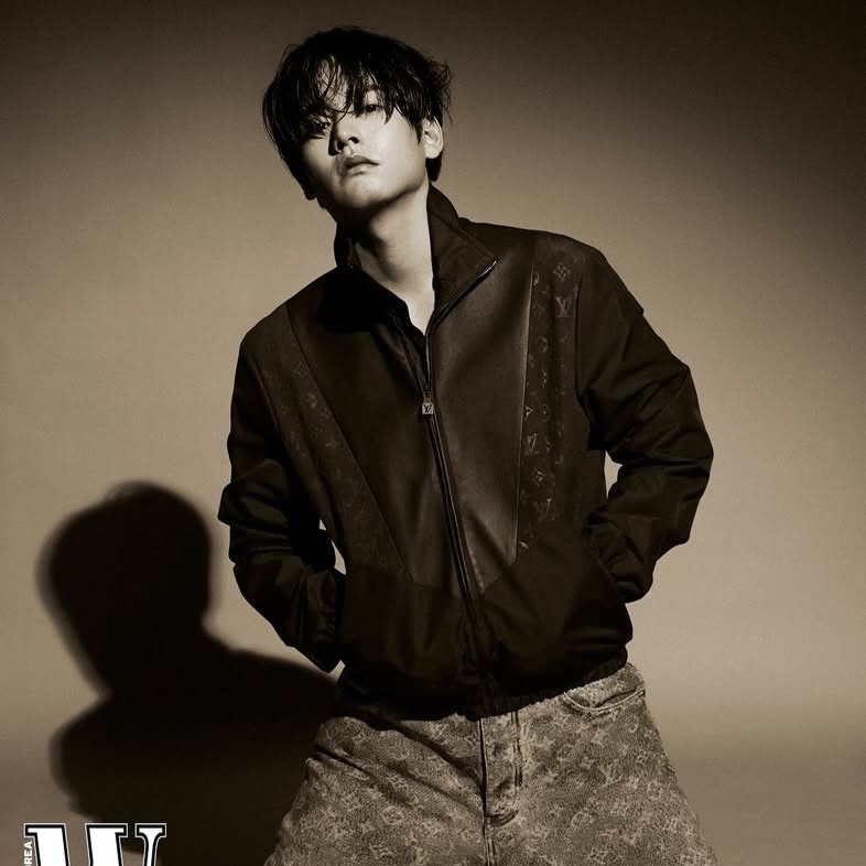V (防弹少年团)的最新照片