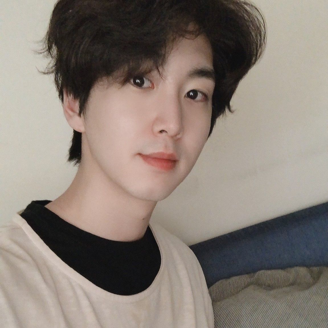 Recent activity shot of Shinwon (PENTAGON)