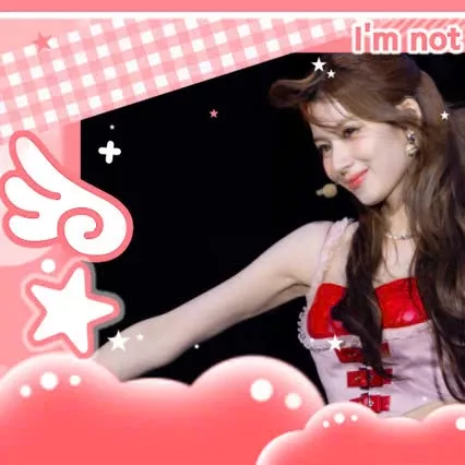 Sana (TWICE)的最新照片