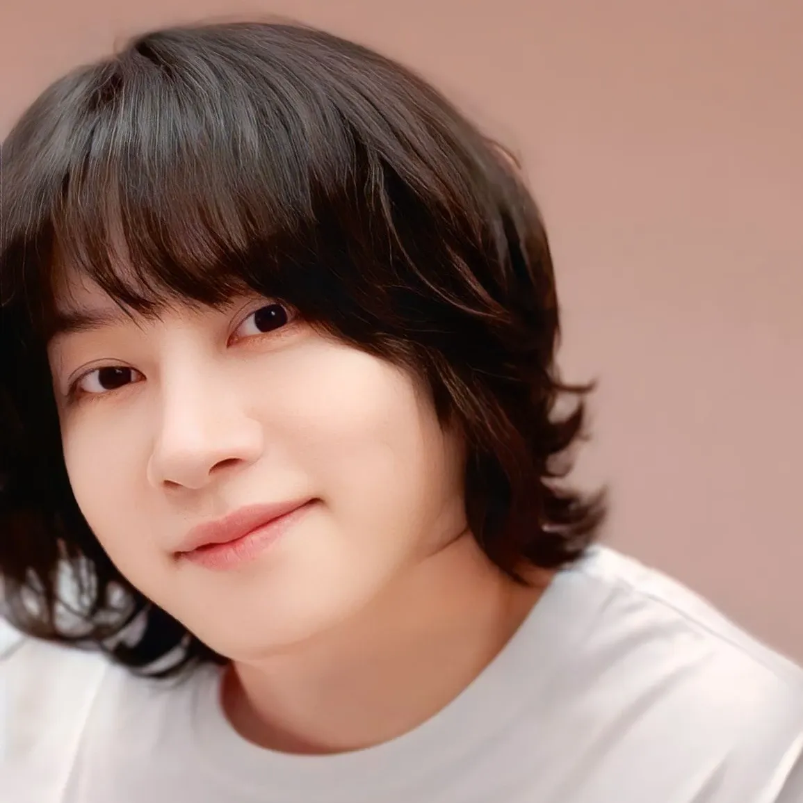 Behind-the-scenes cut of Heechul (Super Junior)