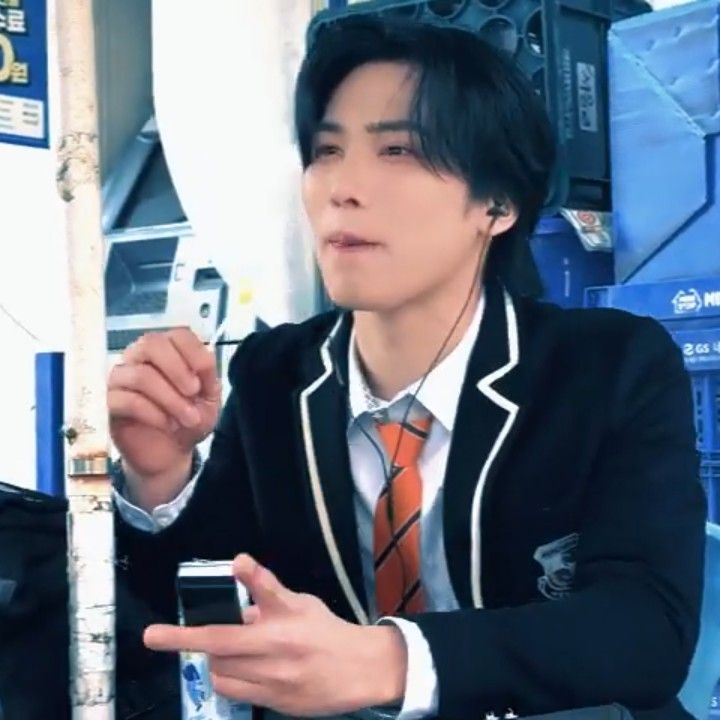 A moment captured by Rocky's fan