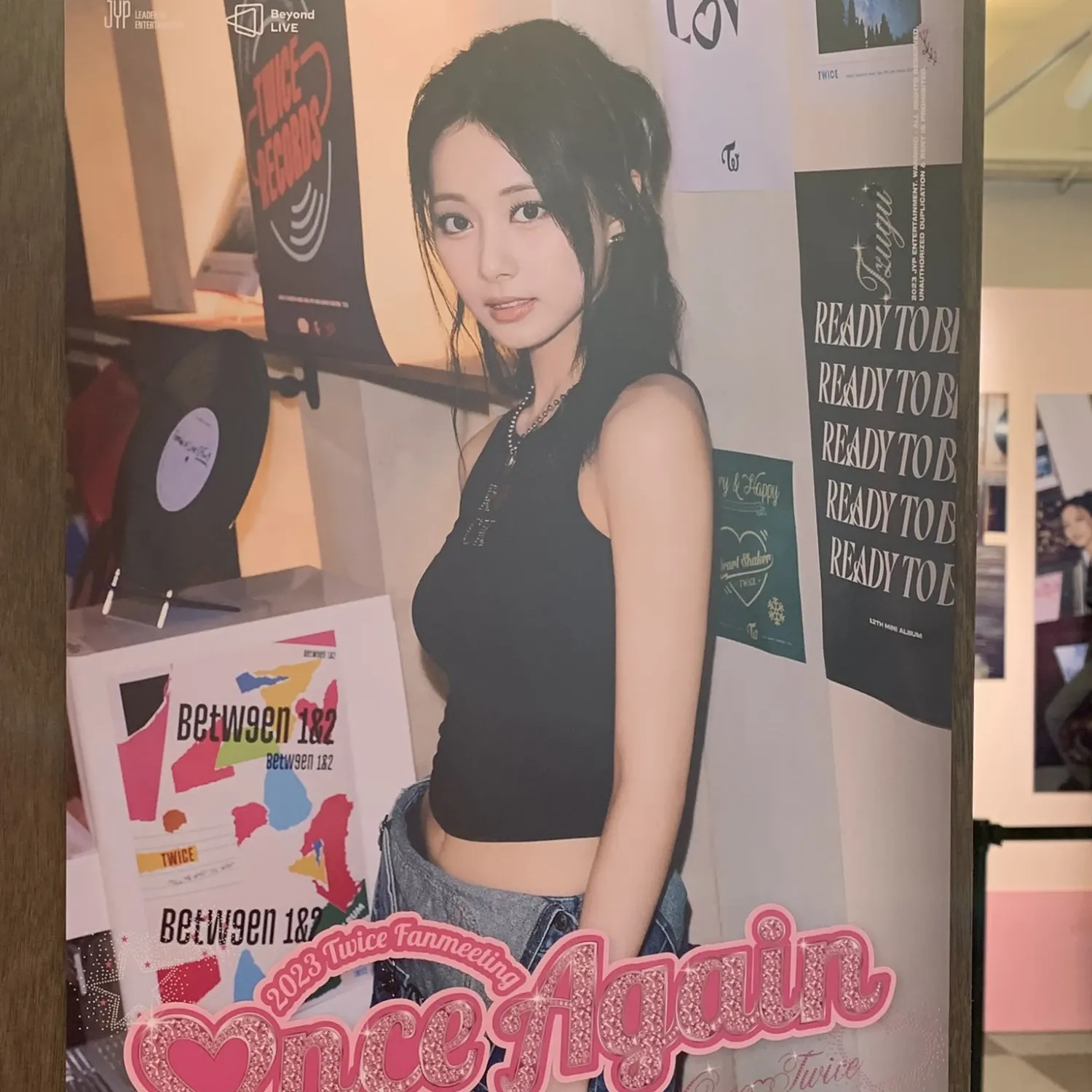 Potret di balik layar Tzuyu (TWICE)