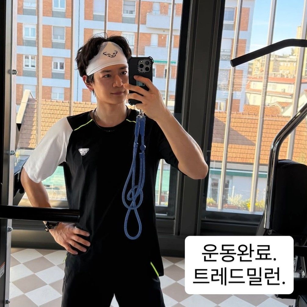 Recent activity shot of Minho (SHINee)