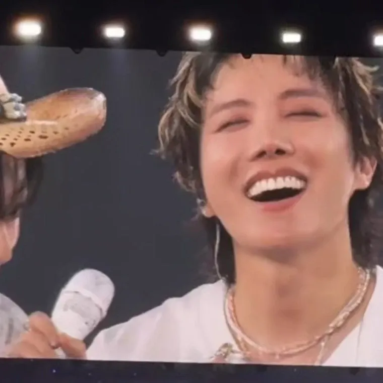 Potret di balik layar j-hope (BTS)