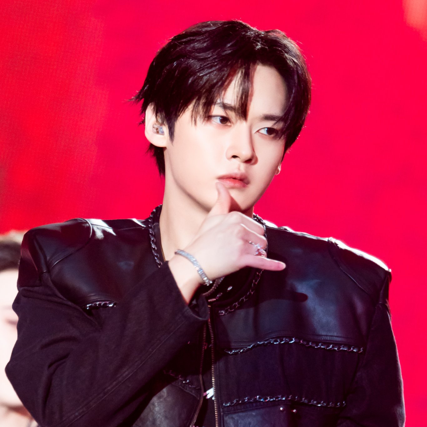 A moment captured by Lee Know (Stray Kids)'s fan