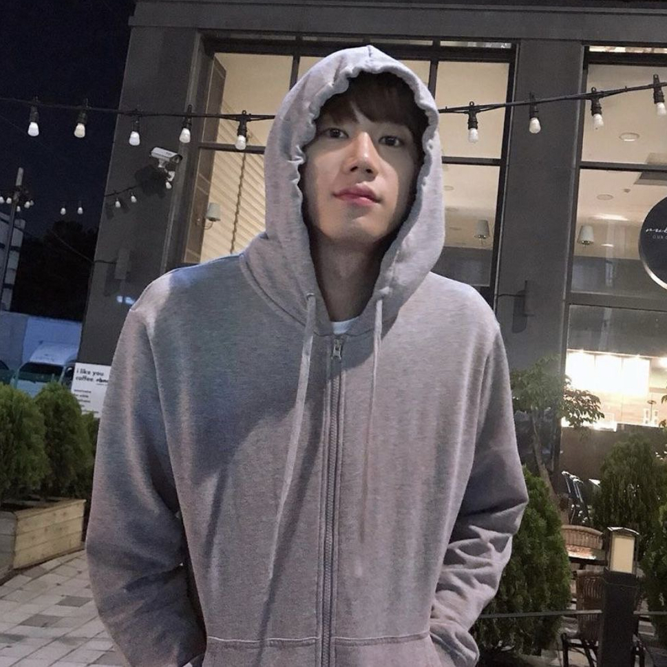 Recent activity shot of Lee Junyoung