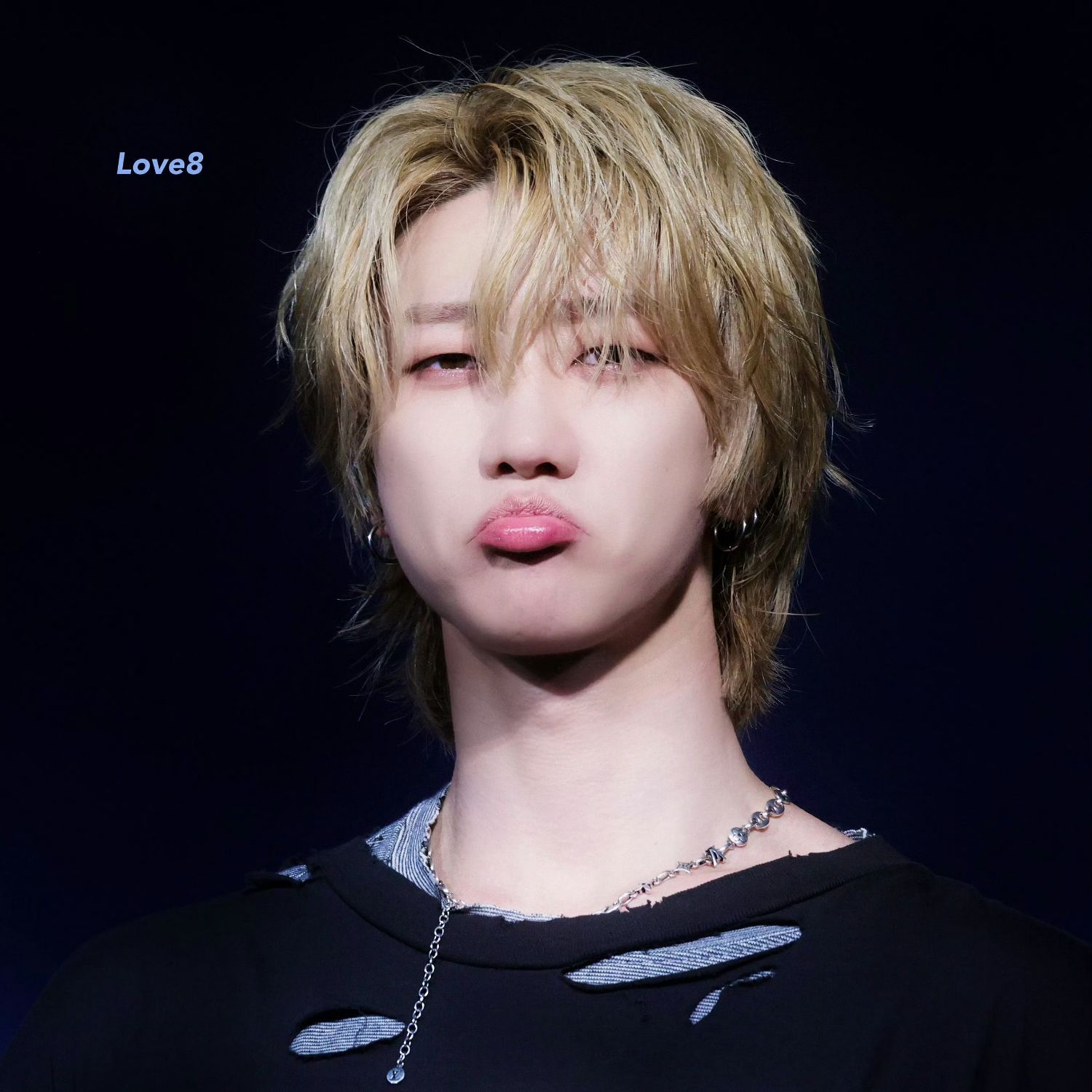 Behind-the-scenes cut of The 8 (SEVENTEEN)