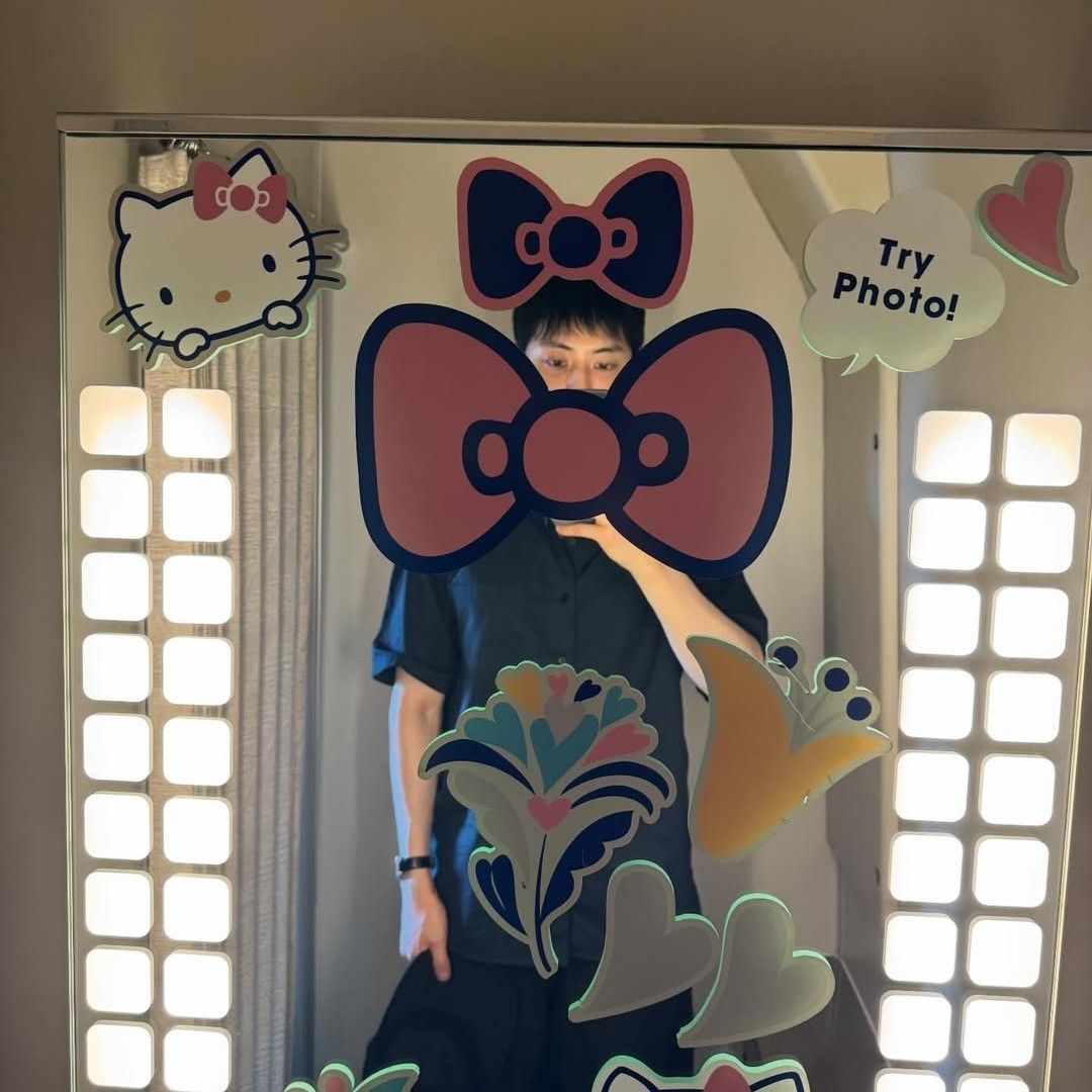 Behind-the-scenes cut of Hwang Minhyun