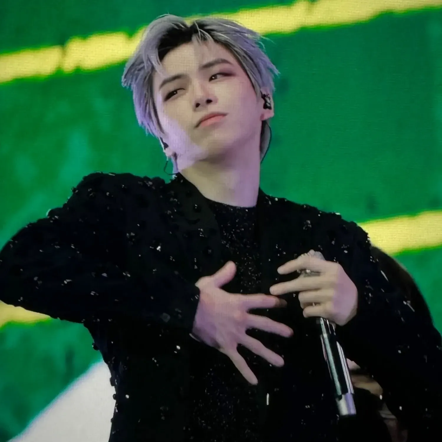 A moment captured by Kang Daniel's fan