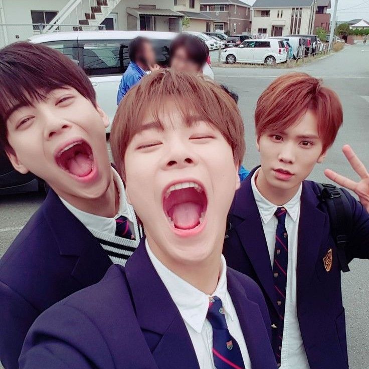 ASTROの最新写真