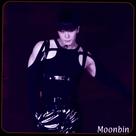 A moment captured by Moonbin (ASTRO)'s fan