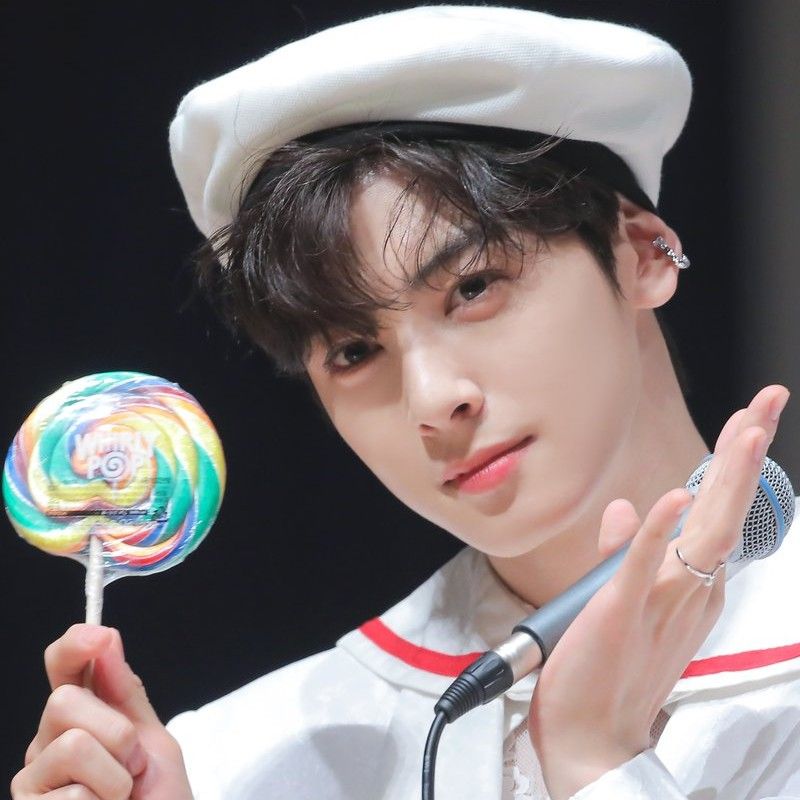 Latest photo of Eunwoo (ASTRO)