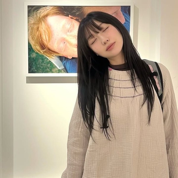 Foto perwakilan Ryu Sujeong (Lovelyz) yang bersinar hari ini di Choeaedol