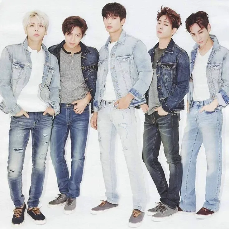 Recent activity shot of SHINee