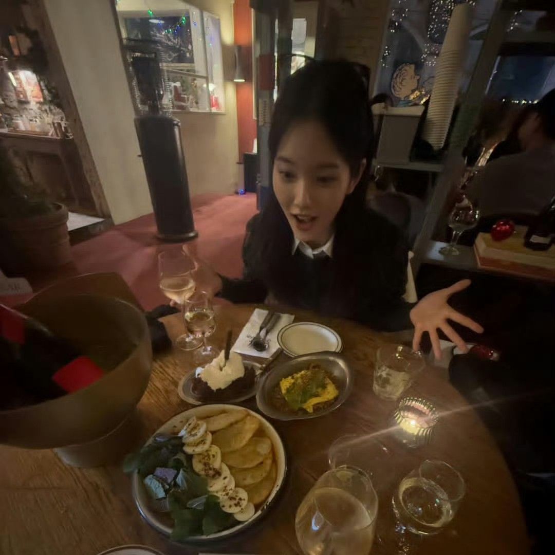 Behind-the-scenes cut of Lee Soojin (Weeekly)