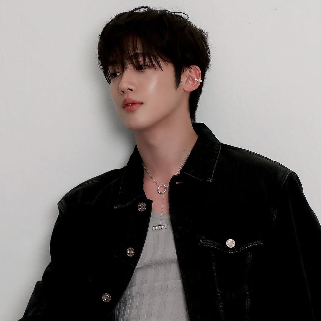 A moment captured by Kim Yohan (WEi)'s fan