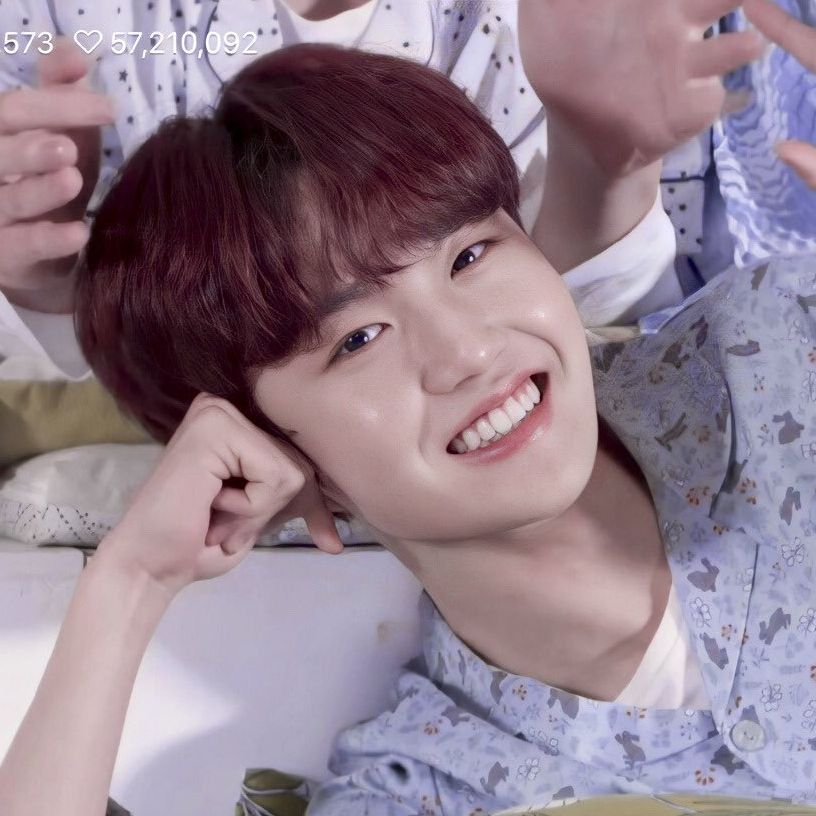 Latest photo of Doyoung (TREASURE)