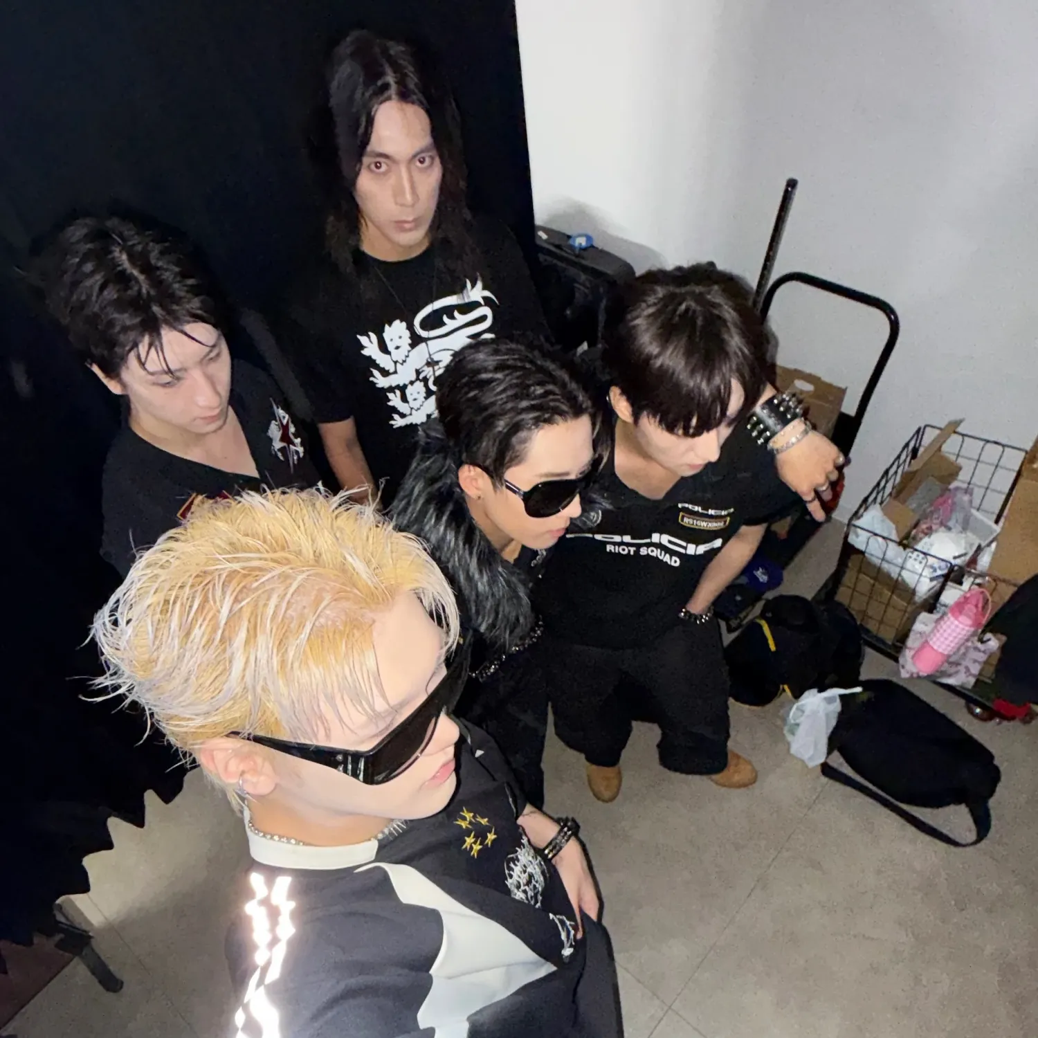 Behind-the-scenes cut of JUST B