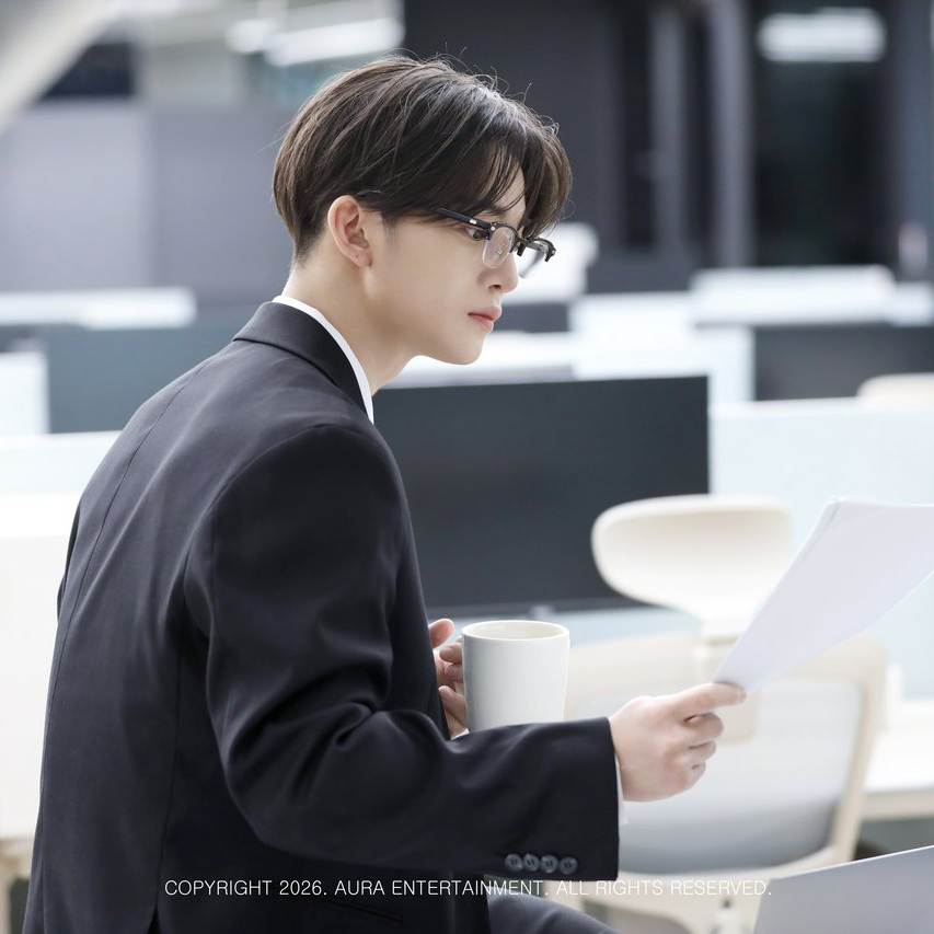 Latest photo of Bae Jinyoung
