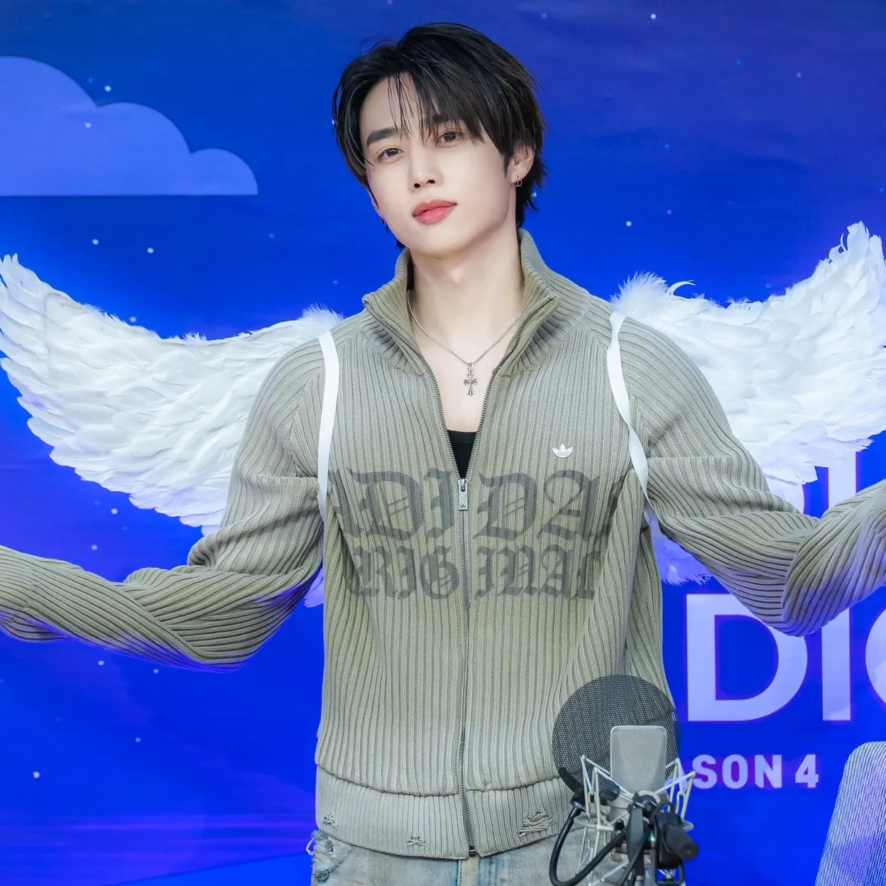 선우 (더보이즈)의 비하인드 컷