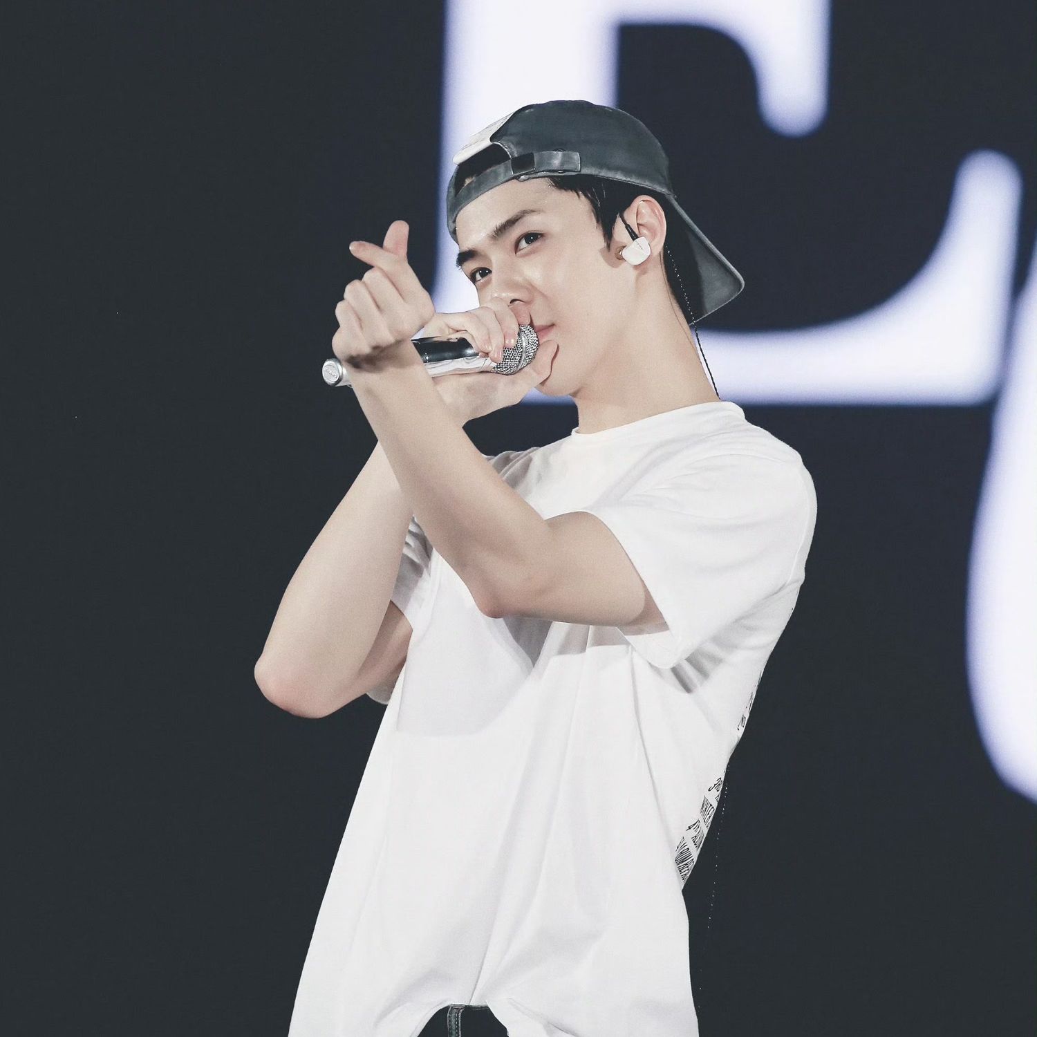 Foto aktivitas terbaru Sehun (EXO)