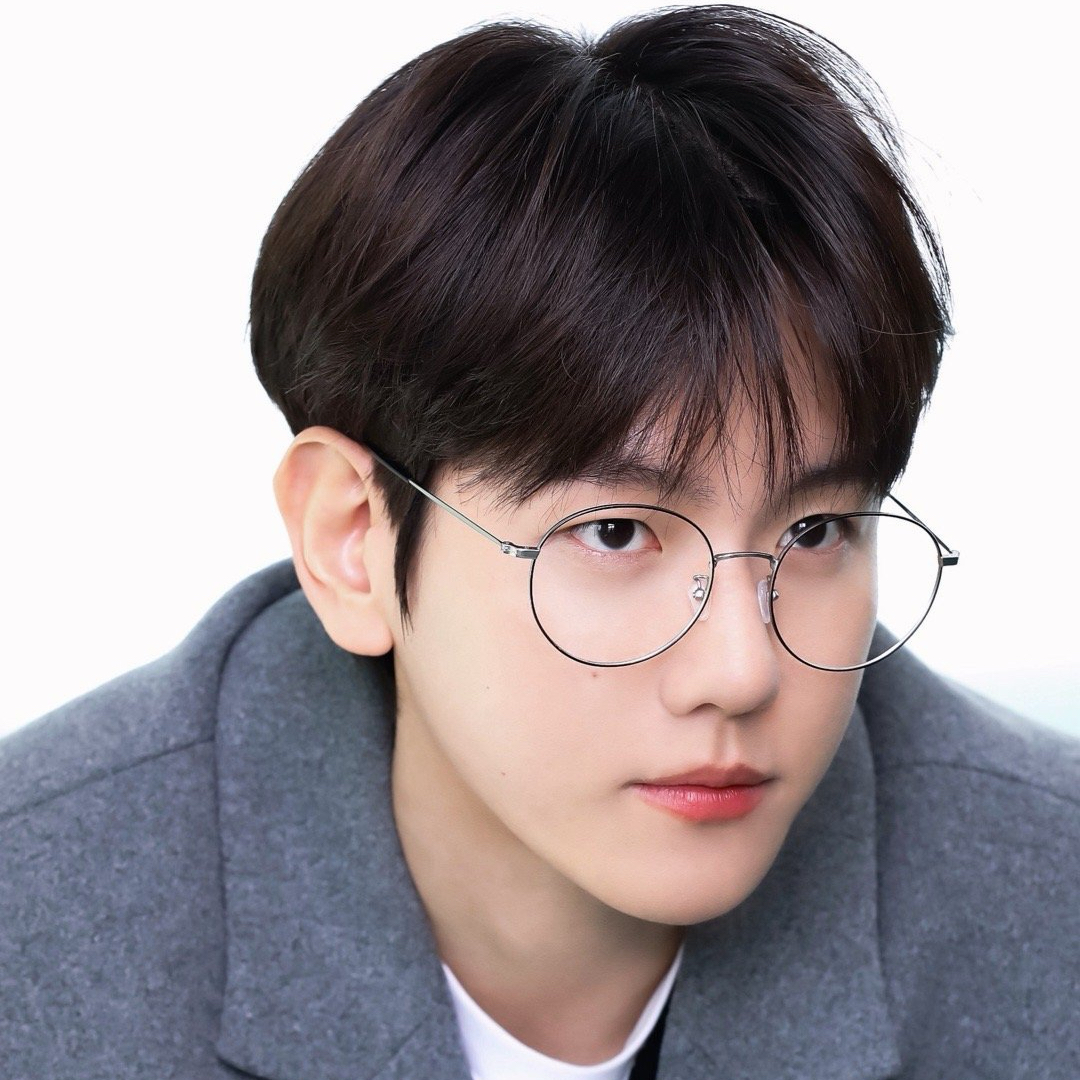 백현 (EXO)의 비하인드 컷