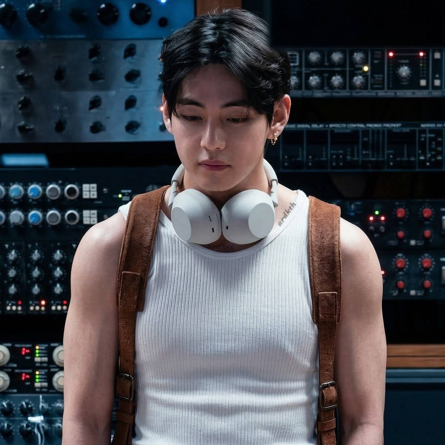 Latest photo of V (BTS)