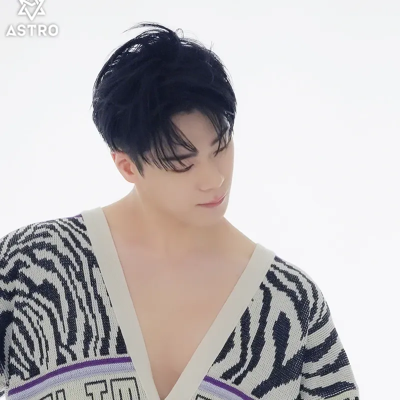 Latest photo of Moonbin (ASTRO)
