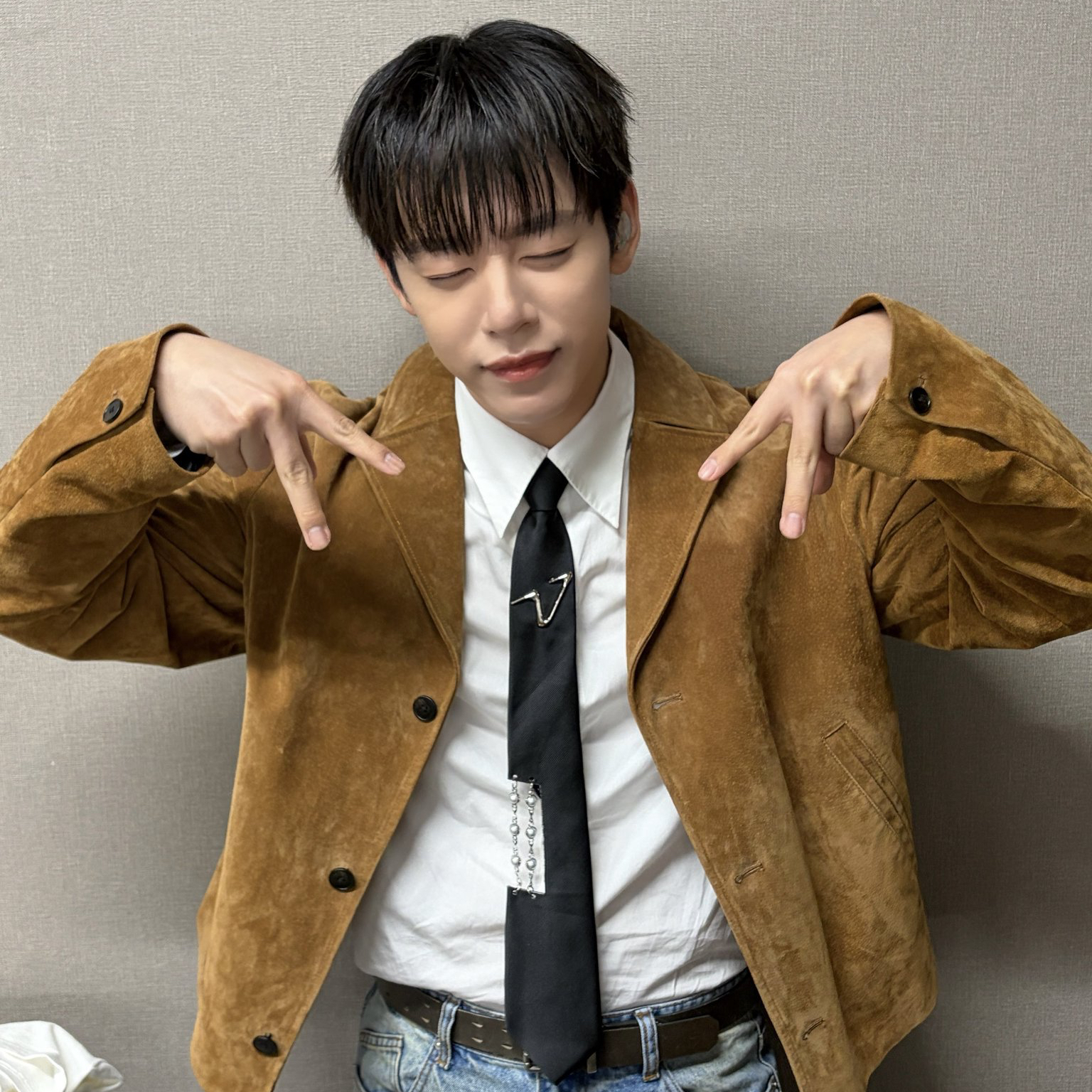 A moment captured by Daehyun (B.A.P)'s fan