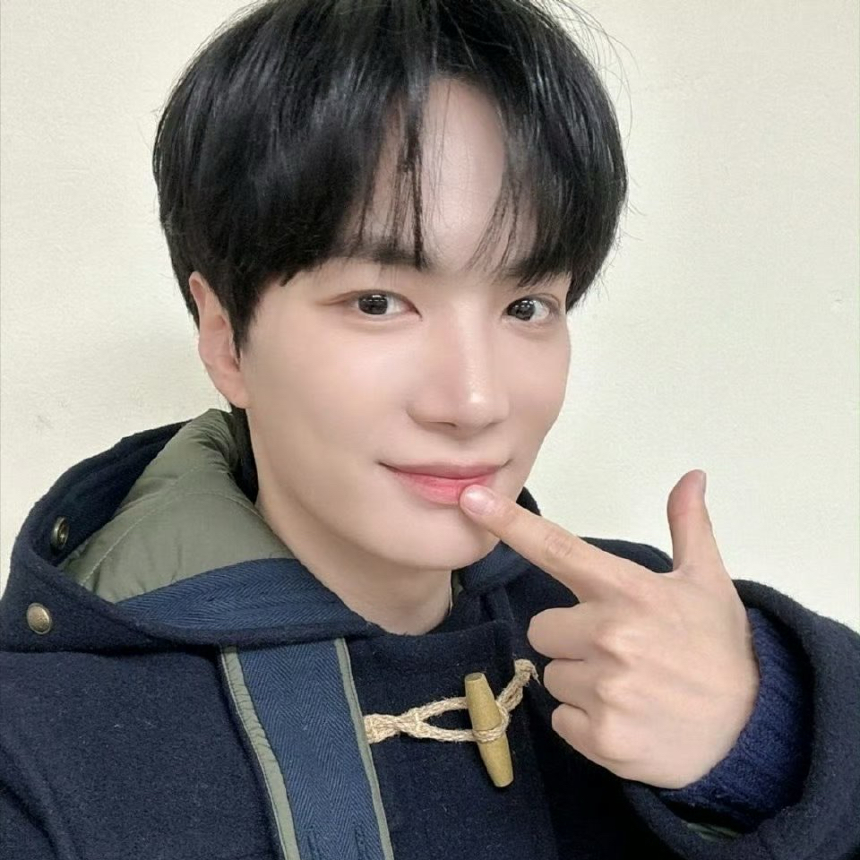 Recent activity shot of Kim Jonghyeon