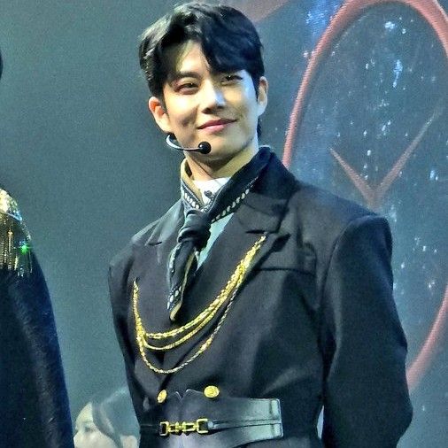 Latest photo of MJ (ASTRO)