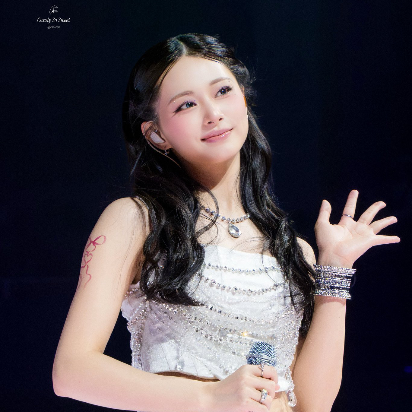 Potret di balik layar Tzuyu (TWICE)