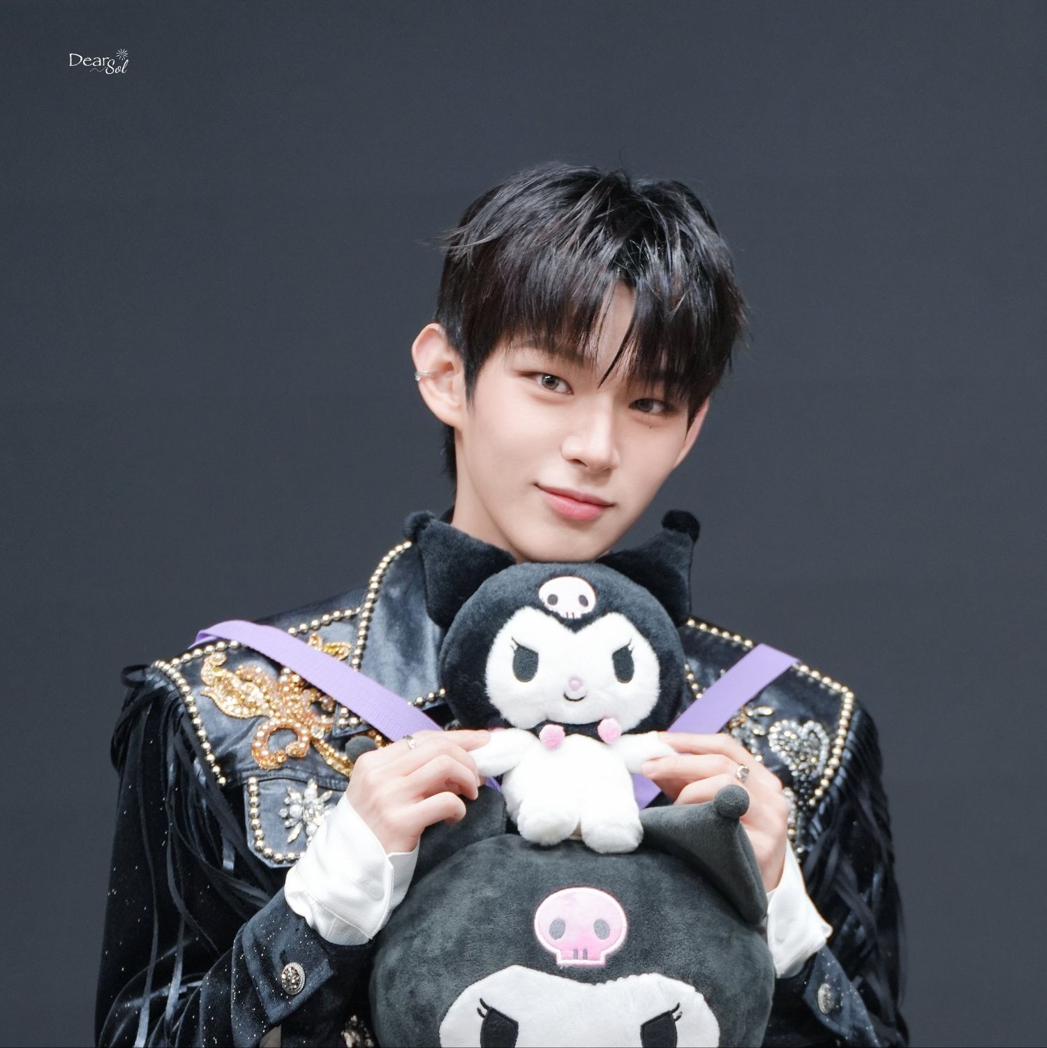 A moment captured by Steven (AHOF)'s fan