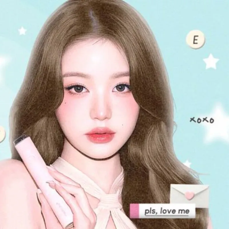 A moment captured by Jang Wonyoung (IVE)'s fan